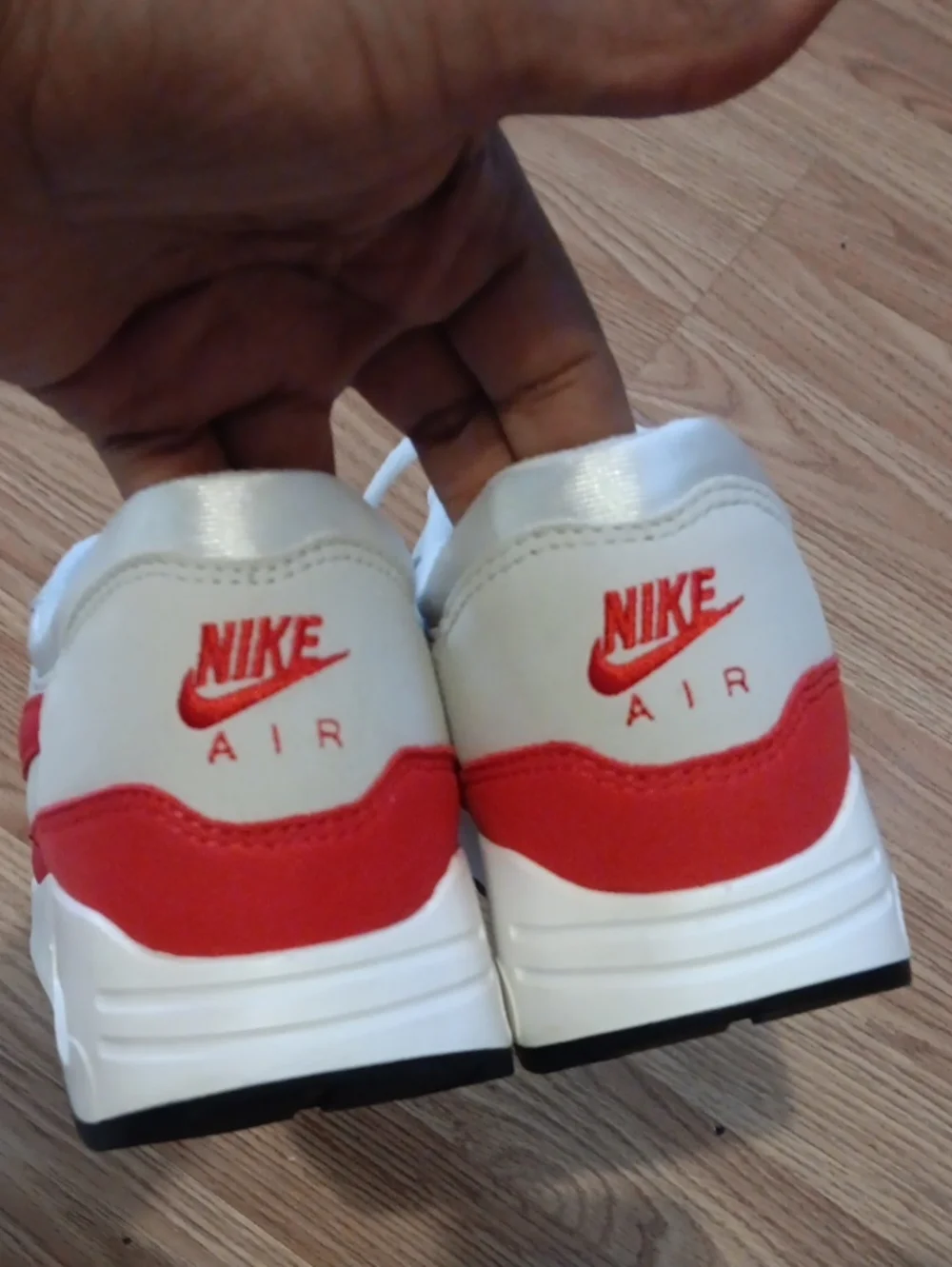 RED AIR MAX 1 OG - Picture 3 of 4